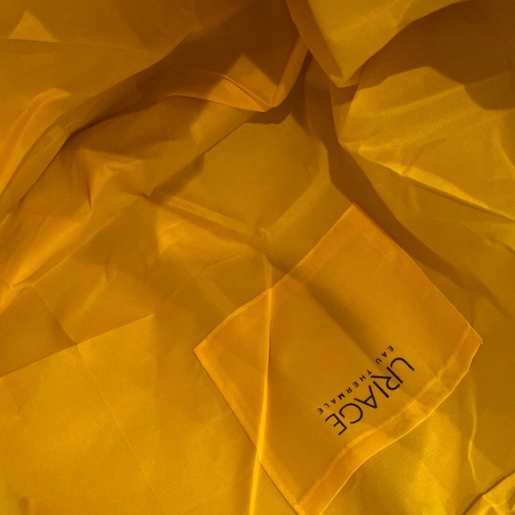 Yellow Bag - Picture 2 of 5